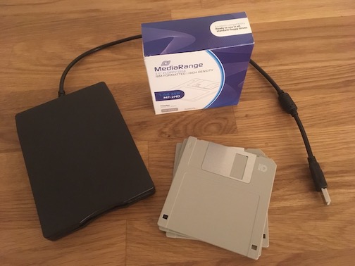 Floppy disk drive and floppy disks