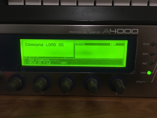 Photo of a Yamaha A4000 sampler loading its operating system